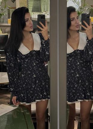 Найкрасивіша сукня🔝 чорна квіткова коротка з білим комірцем мереживом
