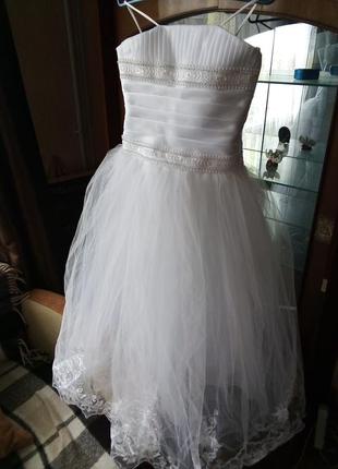 Плаття біле на перше причастя(болеро і рукавички)1 фото