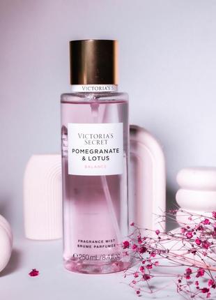 Парфюмированный спрей victoria's secret. pomegranate & lotus