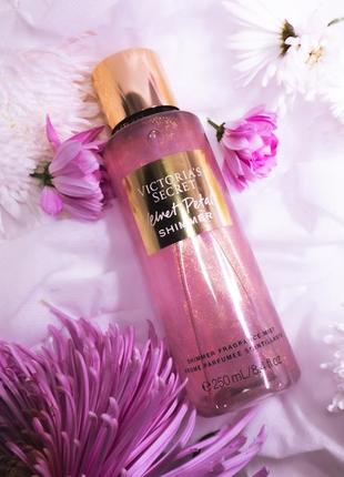 Парфюмированный спрей victoria's secret. velvet petals shimmer