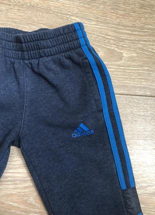 Штанишки спортивные adidas p.9-12мес3 фото