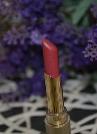 Стойкая помада l'oreal invincible kiss proof lipstick оригинал4 фото