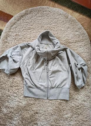 Спортивная кофта