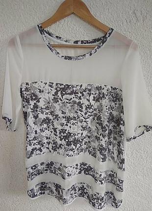 Красива футболка