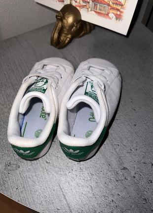 Стильные модные кроссовки- пинетки для малышей adidas stan smith5 фото
