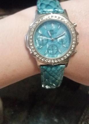 Часы mc голубые+кристаллы swarovski7 фото