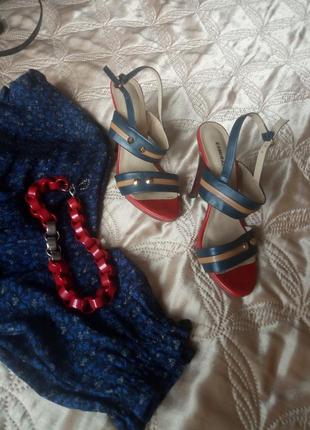 Босоножки 38 р.