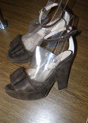 37 р - 23,2см эксклюзив босоножки от navyboot замша