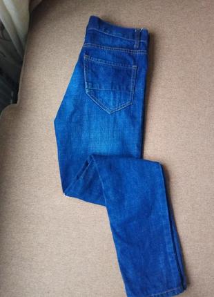 Джинсы  slim leg