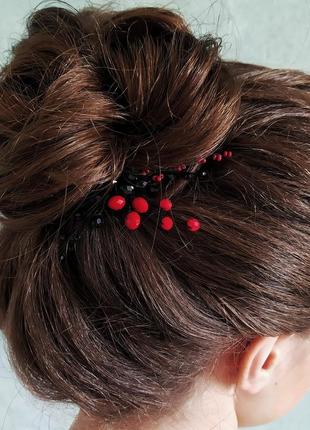 Заколка в волосы