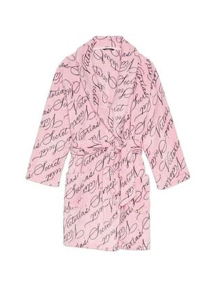 Плюшевий теплий халат victoria's secret short cozy robe pretty blossom script розовый m/l3 фото