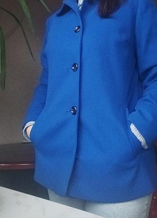 Красивый пальтиш