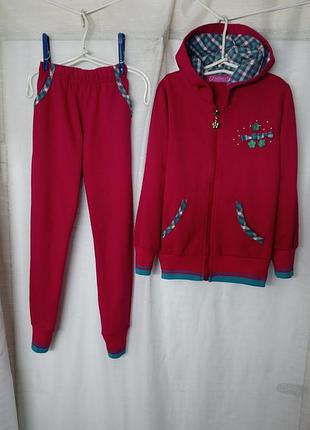 Комфортный трикотажный костюмчик