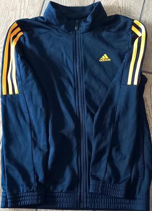 Спортивна кофта