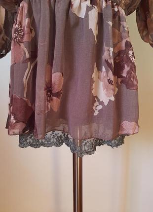 Платье мокко с цветочным принтом4 фото