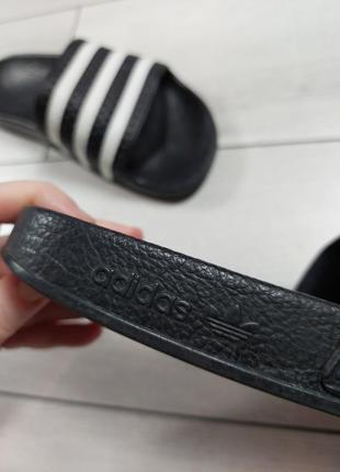 Оригінальні сланці шльопанці adidas р.385 фото