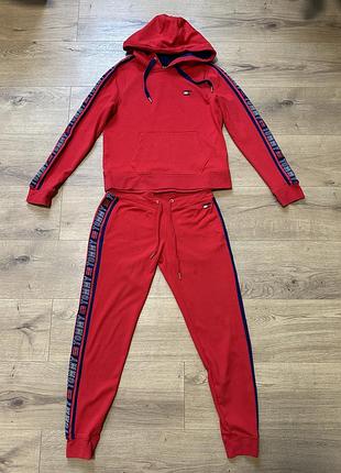 Спортивный костюм tommy hilfiger