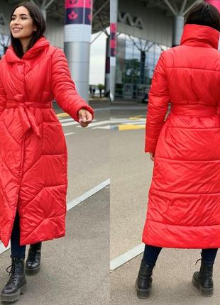 Куртка пальто женская длинная осенняя на осень зима тепла на синтепоне стеганная с капюшоном с поясом бежевая черная коричневая красная базовая6 фото
