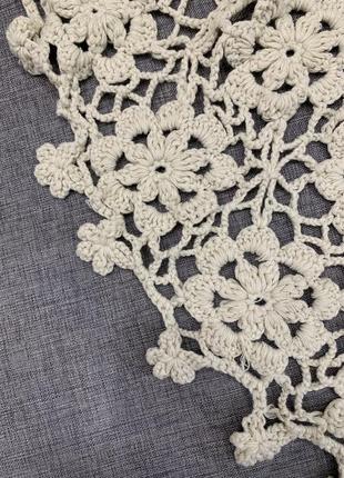 Плед зв‘язаний гачком kid з квітами бежевий