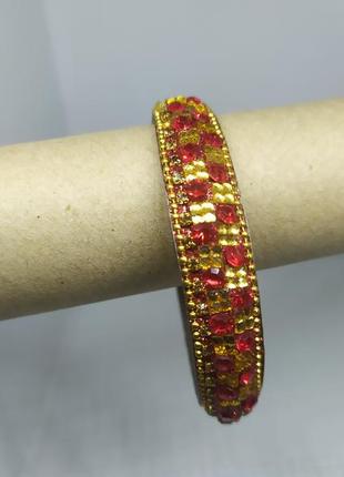 Браслет с красными и желтыми камнями