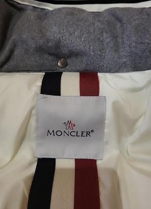 Теплая пуховая куртка moncler