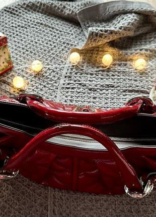 Вінтажна сумка alexander mcqueen червона лакована шкіра оригінал5 фото