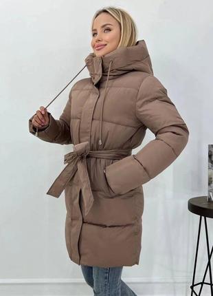 Куртка жіноча тепла довга коротка з поясом зимова на зиму базова стьобана з капюшоном утеплена чорна біла бежева коричнева пуховик батал5 фото