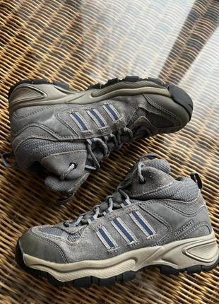 Зимние ботинки adidas rhyolite trekking оригинальные серые3 фото
