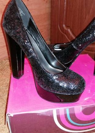 Стильные черные туфли centro