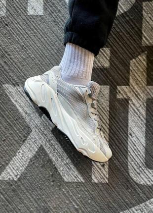 Мужские кроссовки yeezy 700 v2 static1 фото