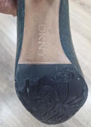 Туфлі dkn