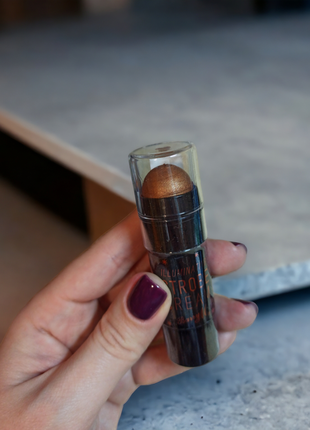 Бронзатор або хайлайтер barry m illuminating strobe cream stick2 фото