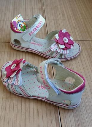 Повністю шкіряні босоніжки