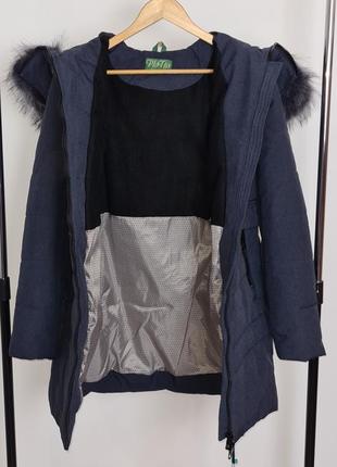 Зимова приталена куртка 44-46р.6 фото