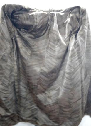Стильная женская шуба /мех нутрия, заводская вычинка/расклешенная к низу8 фото