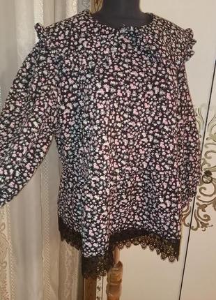 Женская блуза с воротничком воротник цветочный принт большой размер батал ткань жатка
