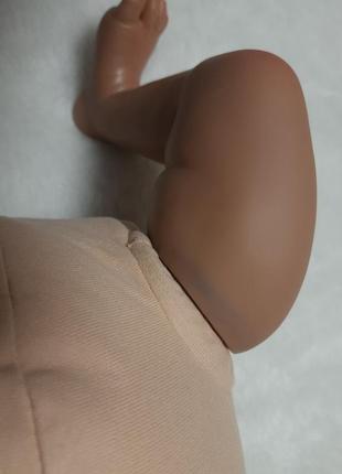 Реалистичная кукла реборн (reborn) 60 см смуглый малыш, как живой настоящий ребенок, пупс с мягким телом6 фото