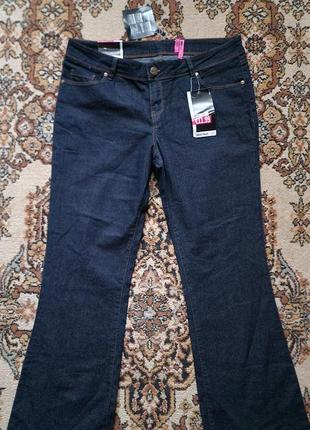 Фірмові англійські жіночі бавовняні стрейчеві джинси new look,нові з бірками,розмір 16анг.