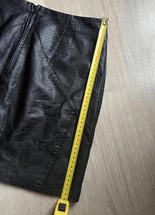 🪶 новая кожаная мини-юбка короткая юбка из эко-кожи divided m-l5 фото