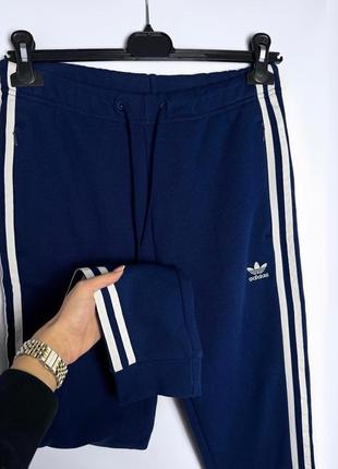 Спортивные штаны adidas с лампасами синие спортивки адедас джоггеры1 фото