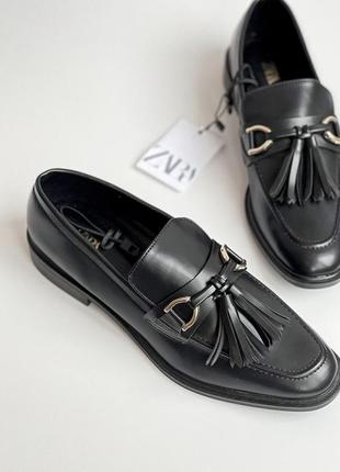 Невероятные лоферы zara