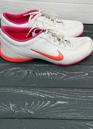 Кожаные кроссовки