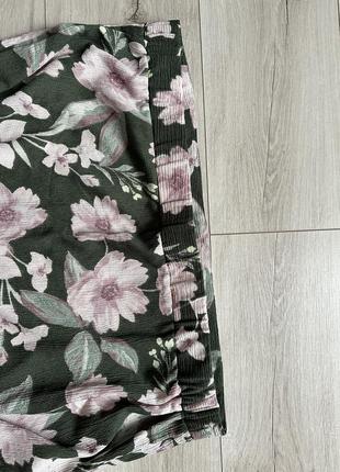 Прямая жатая юбка миди с цветочным принтом bonmarché батал8 фото