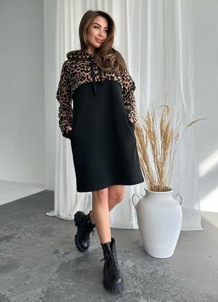 Черное теплое платье с леопардовой вставкой1 фото