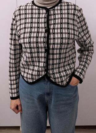 Трикотажный жакет укороченная кофта пиджак в клетку р.48-502 фото