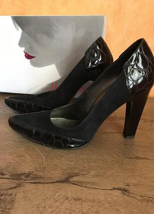 Очень красивый и удобные туфли marco rizzi.