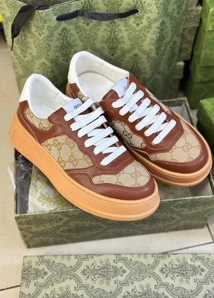 Кроссовки в стиле gucci
