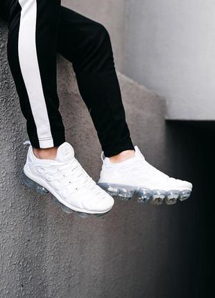 Чоловічі кросівки nike vapormax plus tn white