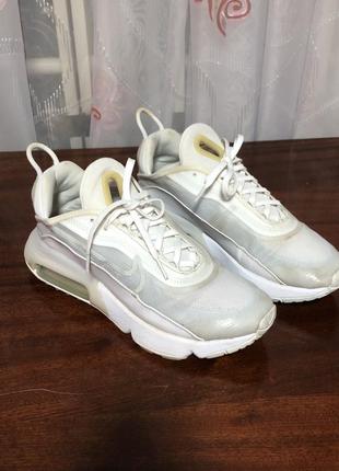 Кросовки спортивны nike air белые сетка 4
