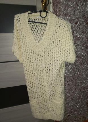 Вязаная жилетка